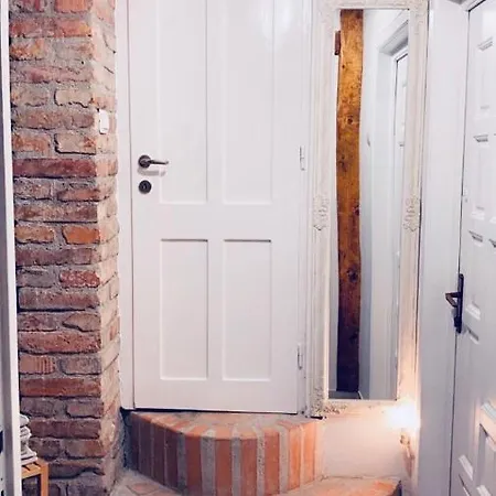 Boutique 3 Apartment