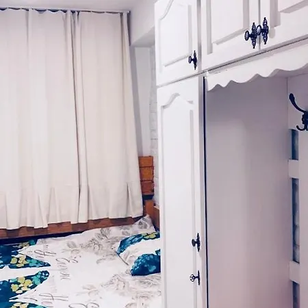 Boutique 3 Apartment *
